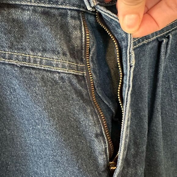 Levi’s Vintage 1985 White Tab High Rise Tapered Leg Pleated Mom Jean Size 13 - Picture 5 of 12